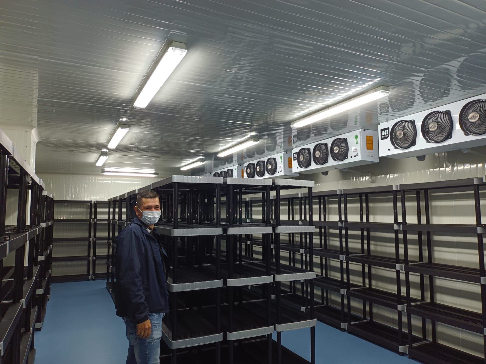 Suministro e instalación de equipos